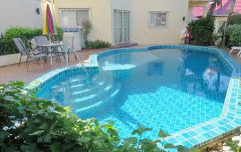 Aparthotel Butterfly Garden Boutique Residences: Luxury & With Full Amenities 3*