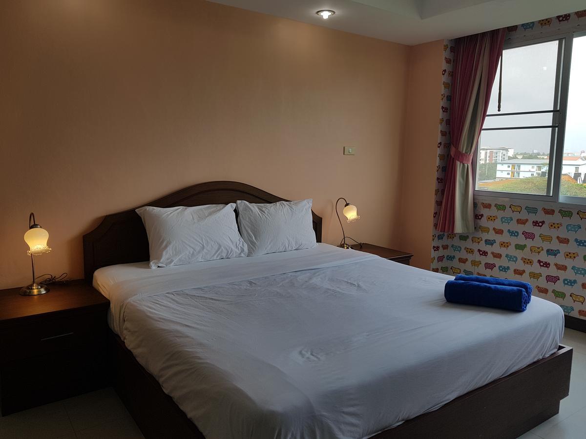 A Large 1 Bedroom Centre 3* Pattaya