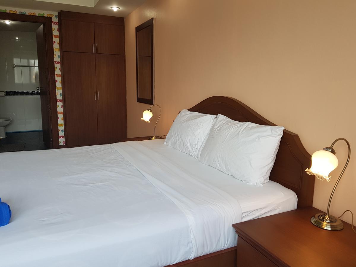 A Large 1 Bedroom Centre Hotel