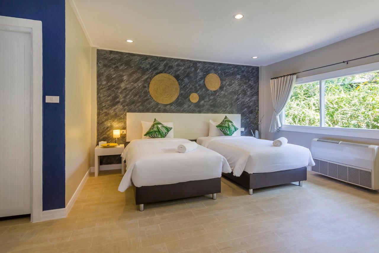 Let's Hyde & - Pool Pattaya