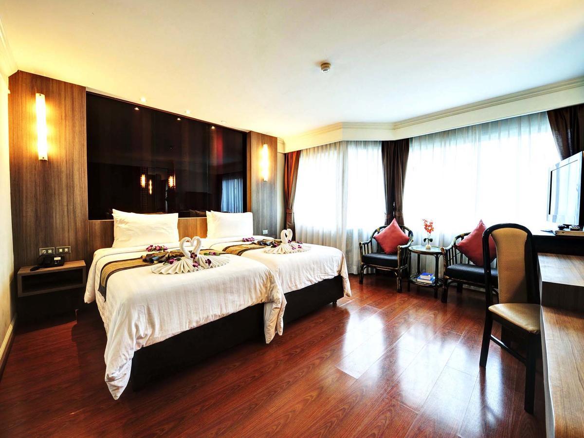 Jomtien Garden & 4*