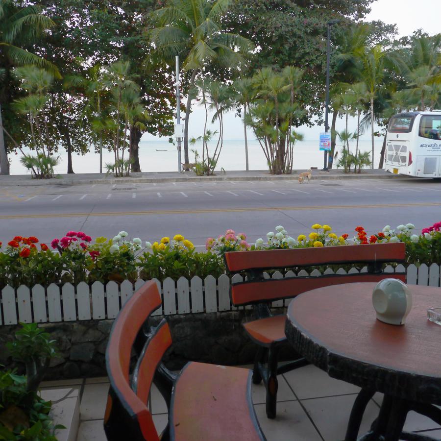 Jomtien Garden & 4*