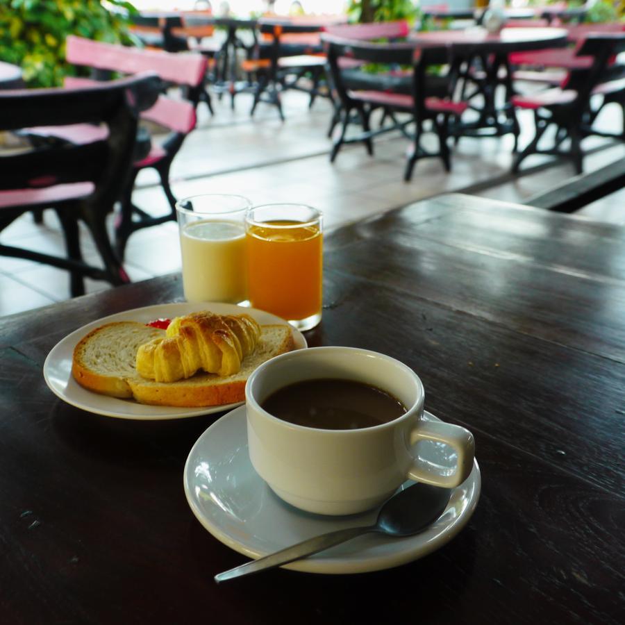 Hotel Jomtien Garden &