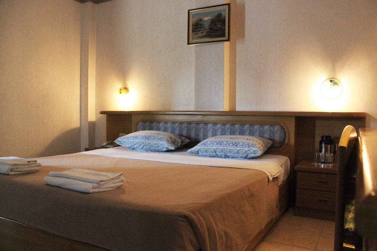 Hotel Mahatai And Convention Pattaya