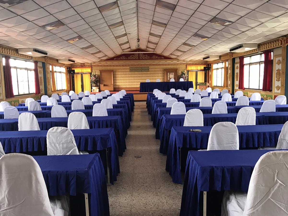 Mahatai And Convention Hotel