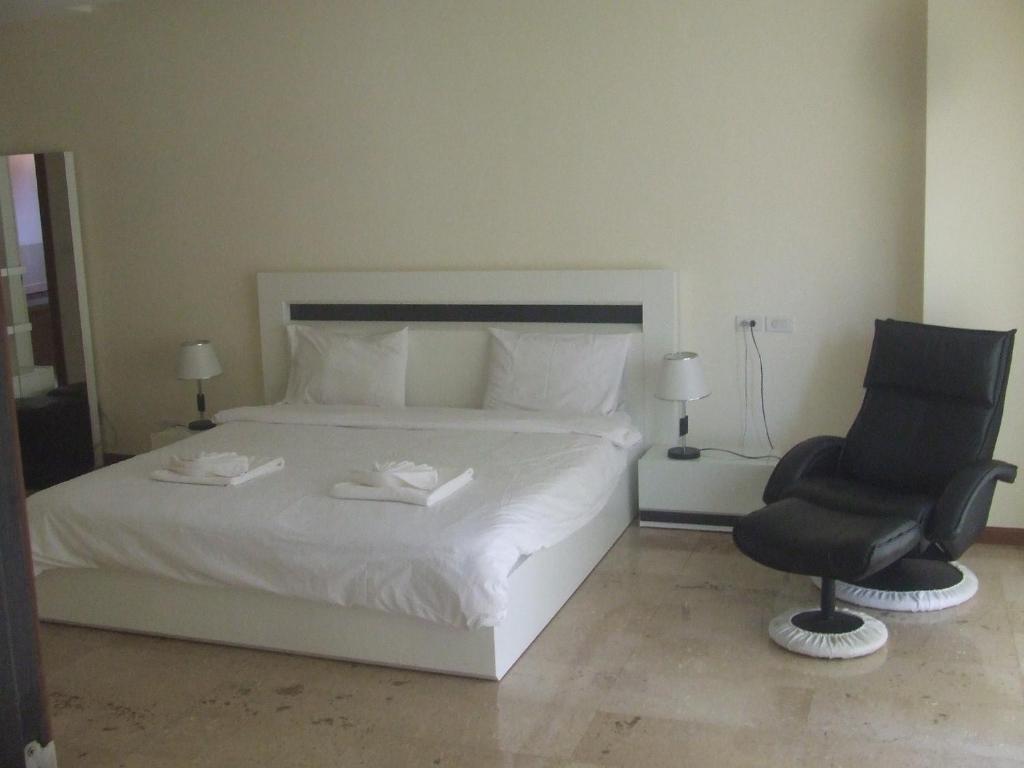 Emerald Palace Pattaya