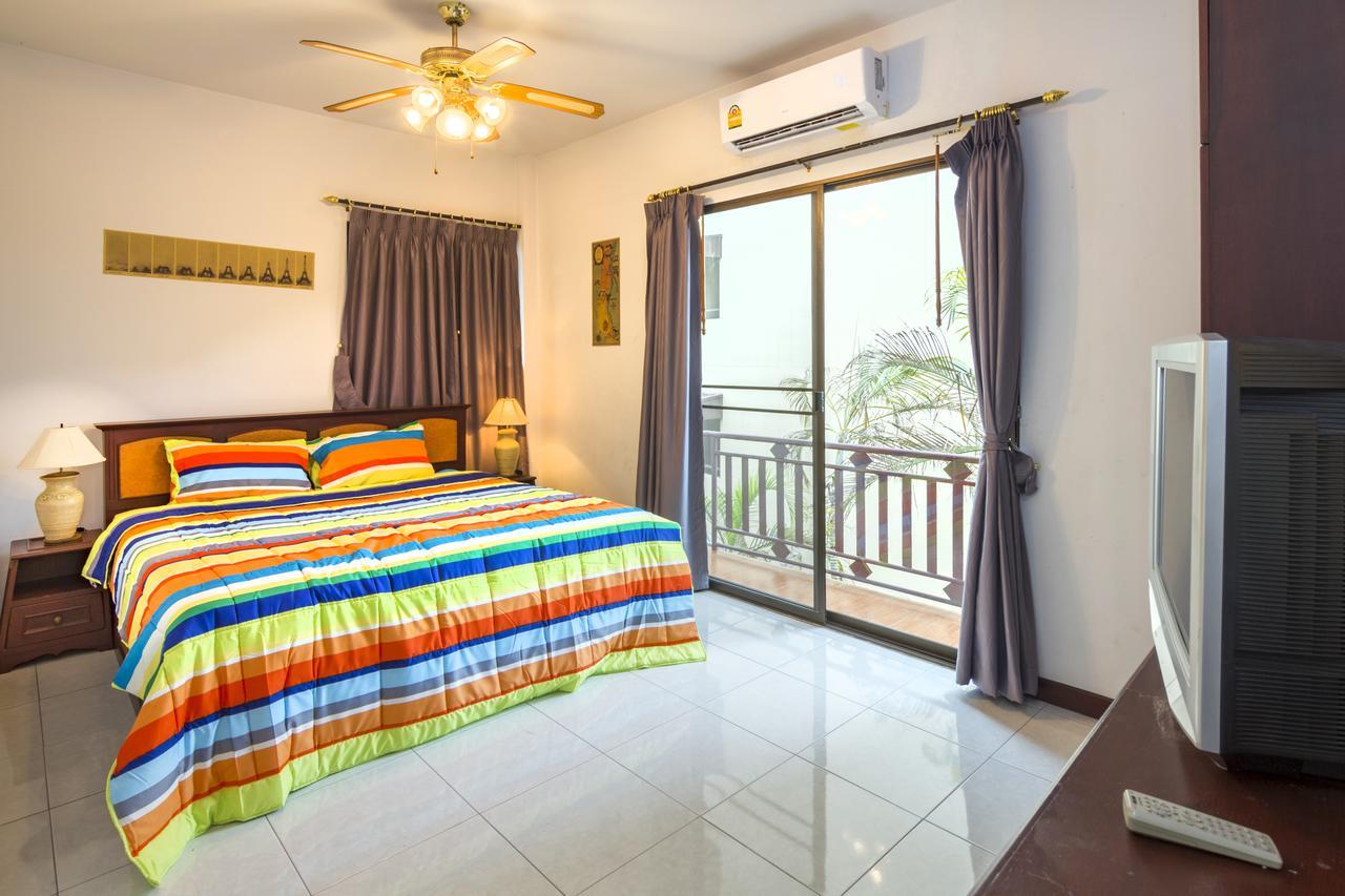 Nowhere Uranus Villa *