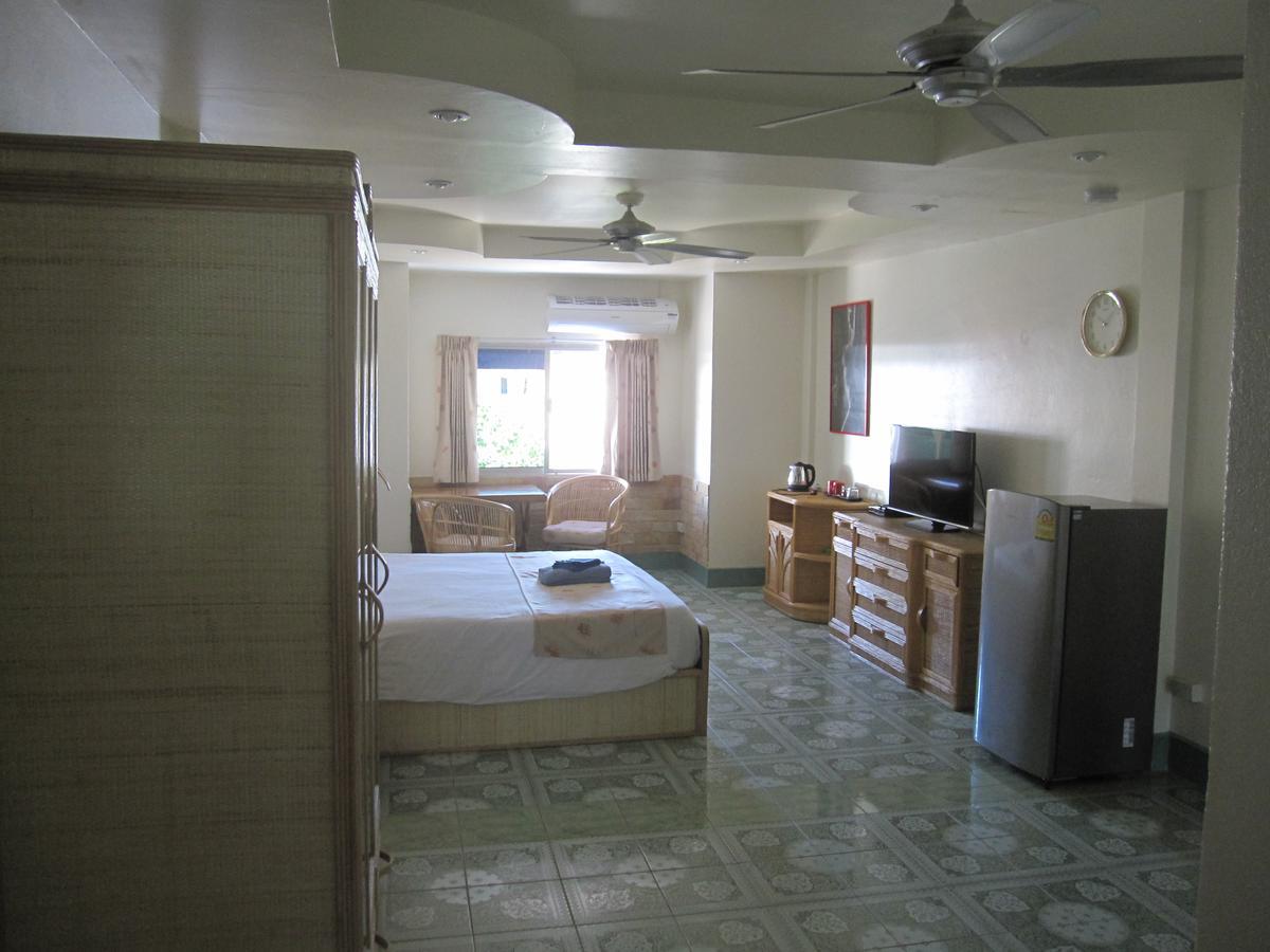 Inn Borussia Park & Restaurant Pattaya