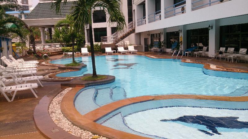 Hotel The Camelot 4*