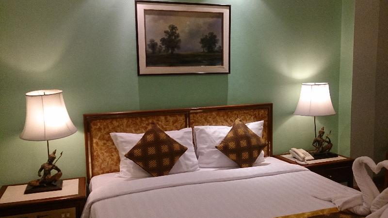 The Camelot 4* Pattaya