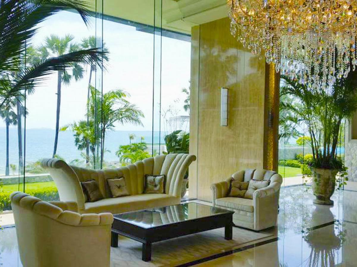 The Palm Front