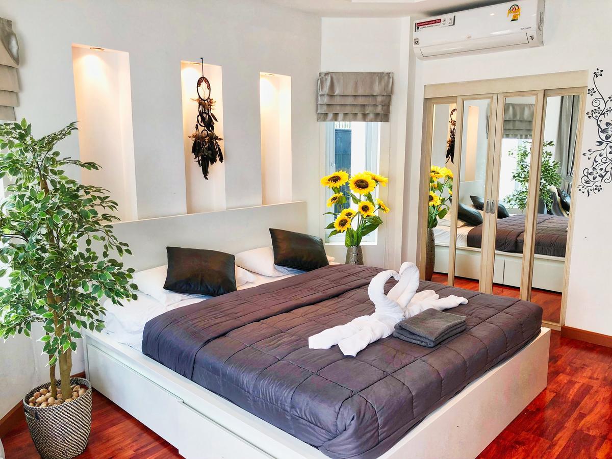 Tj Private Pool Villa Pattaya