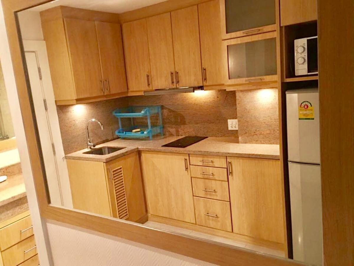 Apartment Condominum In Jomtien With Sea View, Balcony And Free Wifi