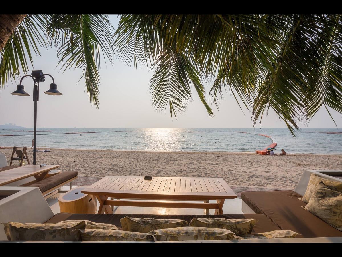 The Palm Front Apartment Pattaya