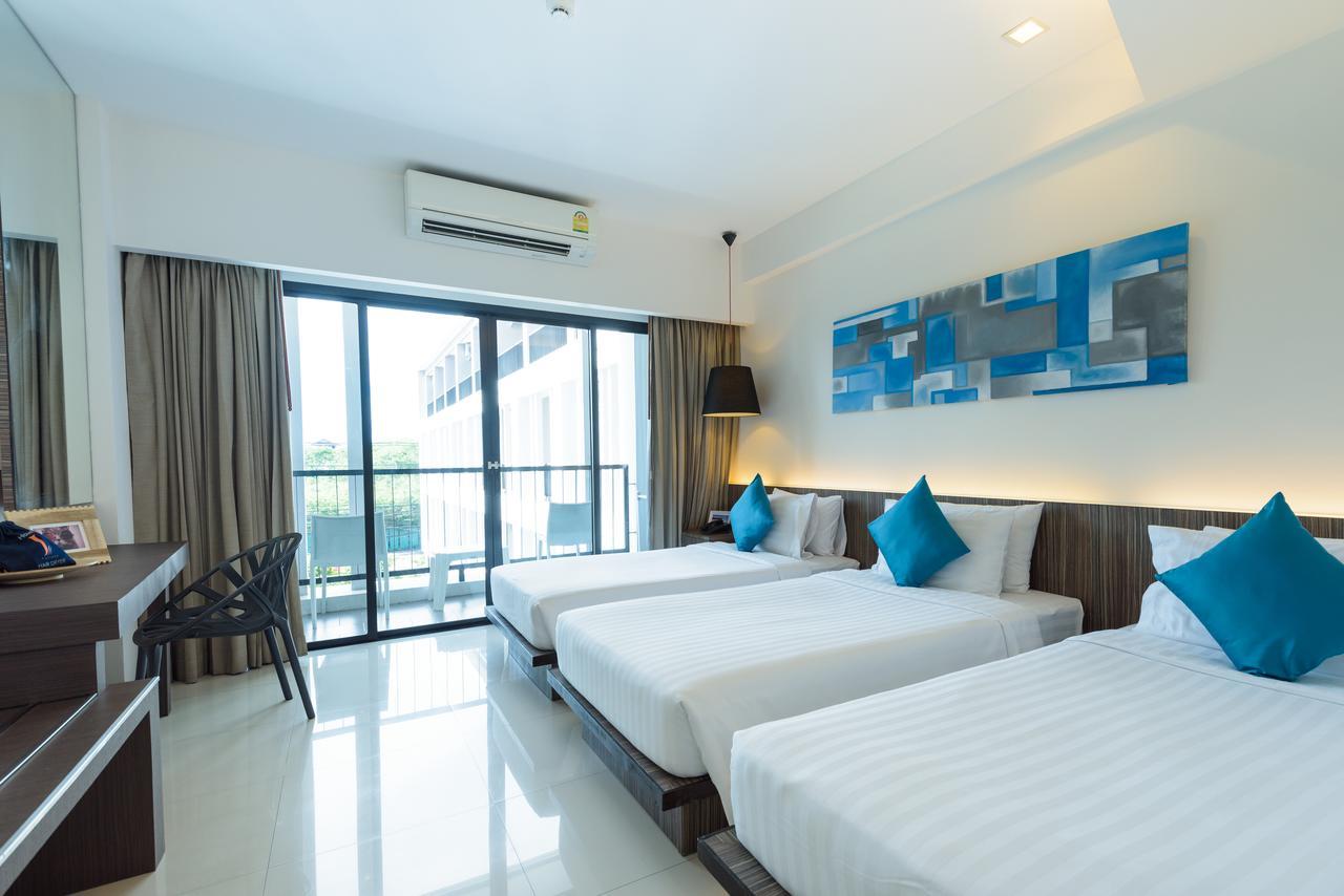 J Hotel 4*