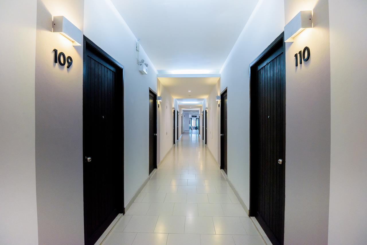 J Hotel