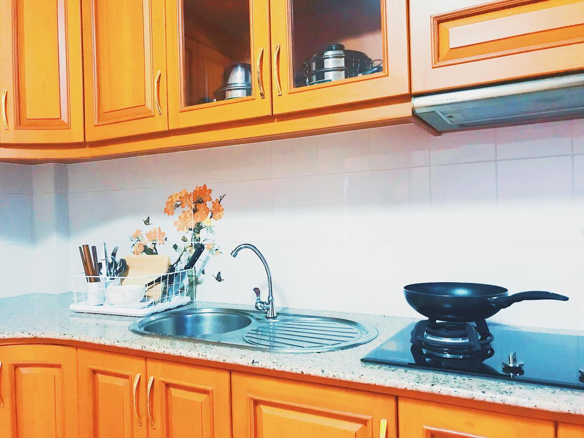 Marin House Homestay *