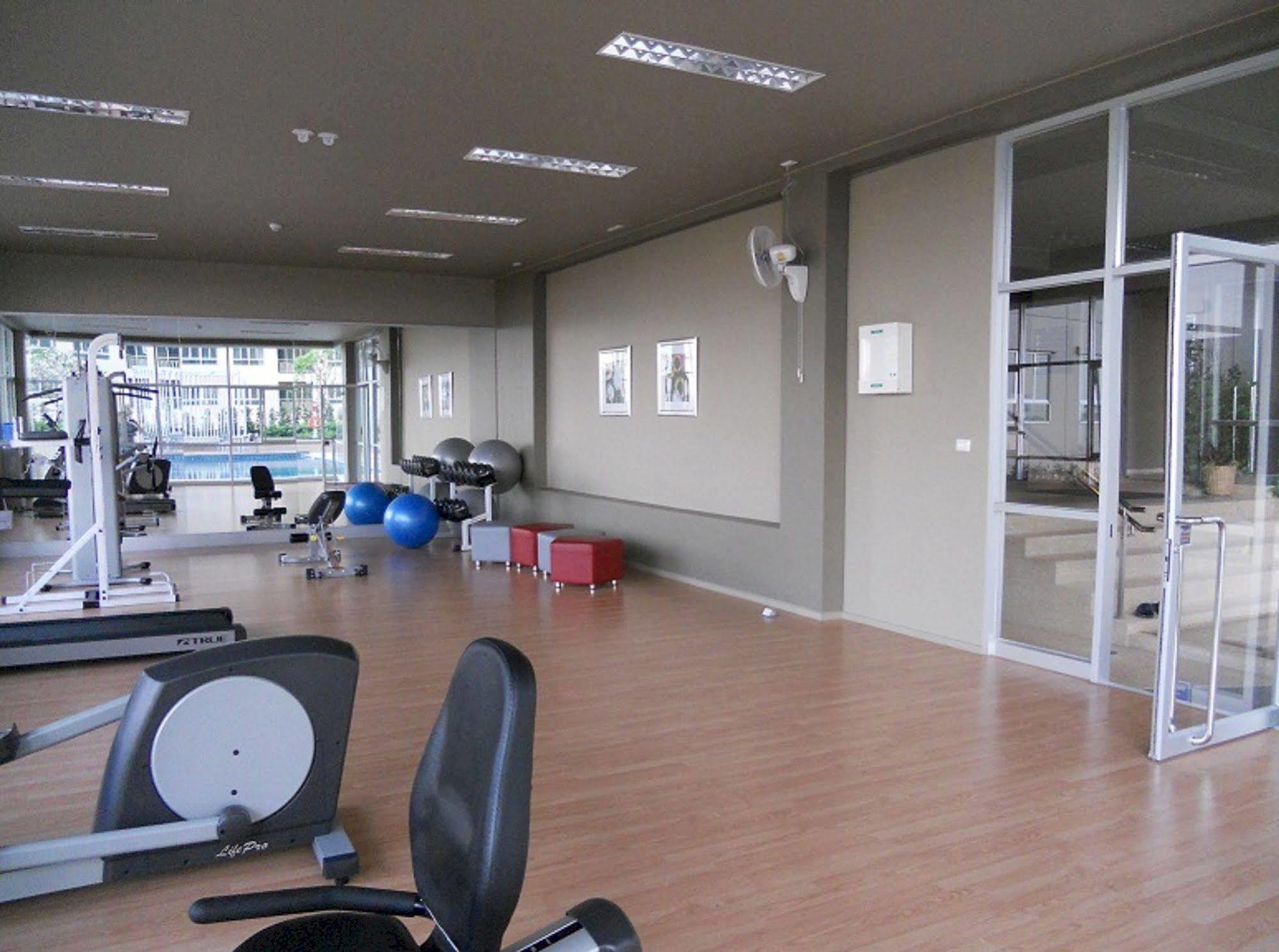 Lumpini Naklua Good Luck Apartment