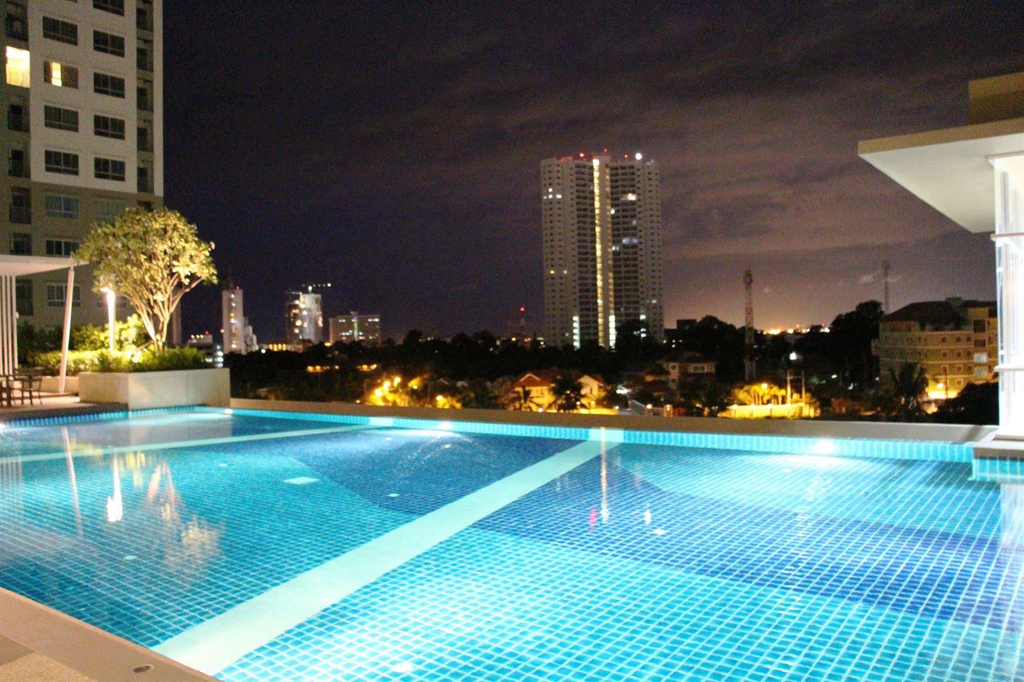 Lumpini Naklua Good Luck Apartment