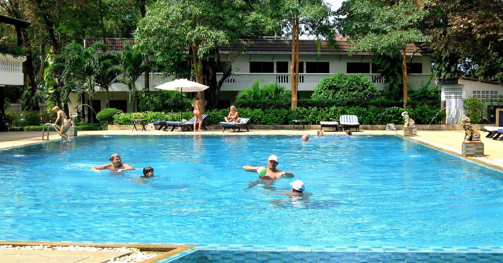 Royal Orchid Hotel 3*