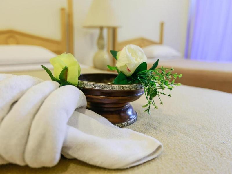 Deeden Hotel