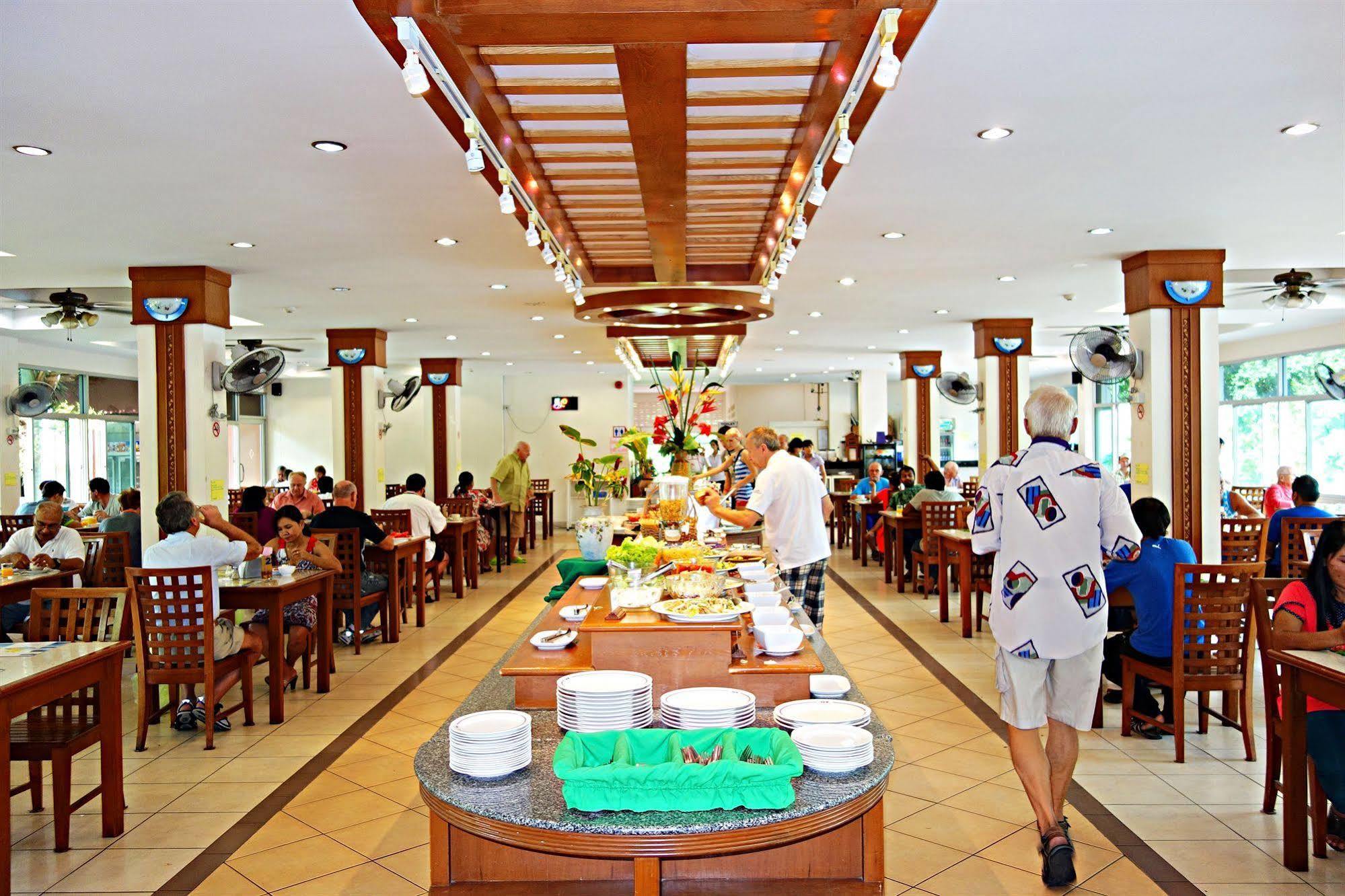 Lek 3* Pattaya