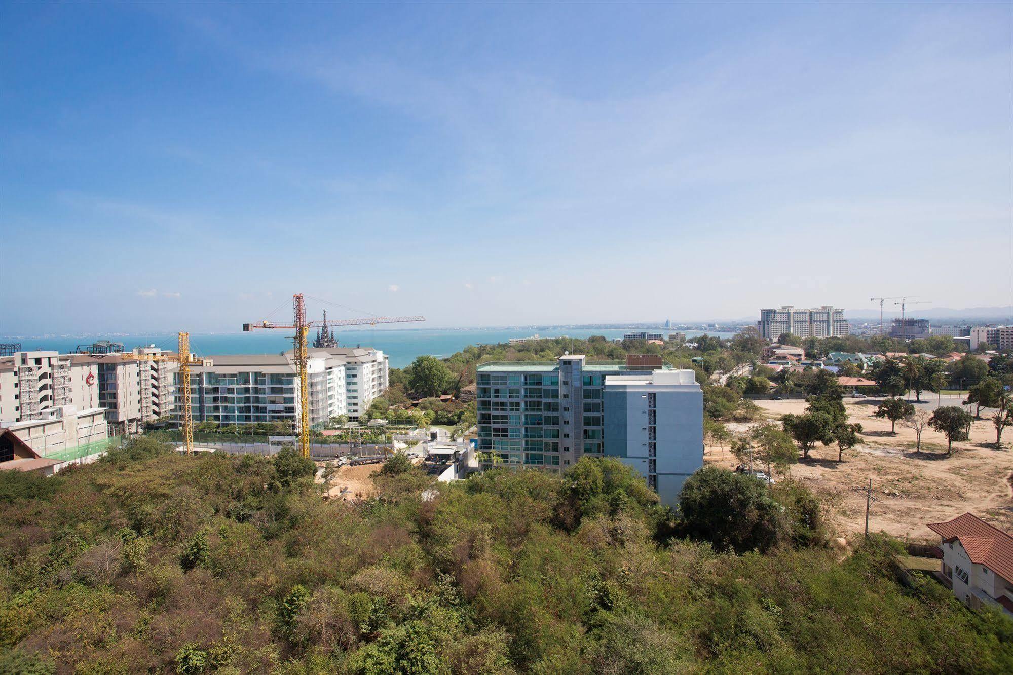 Hotel R-con Wongamat