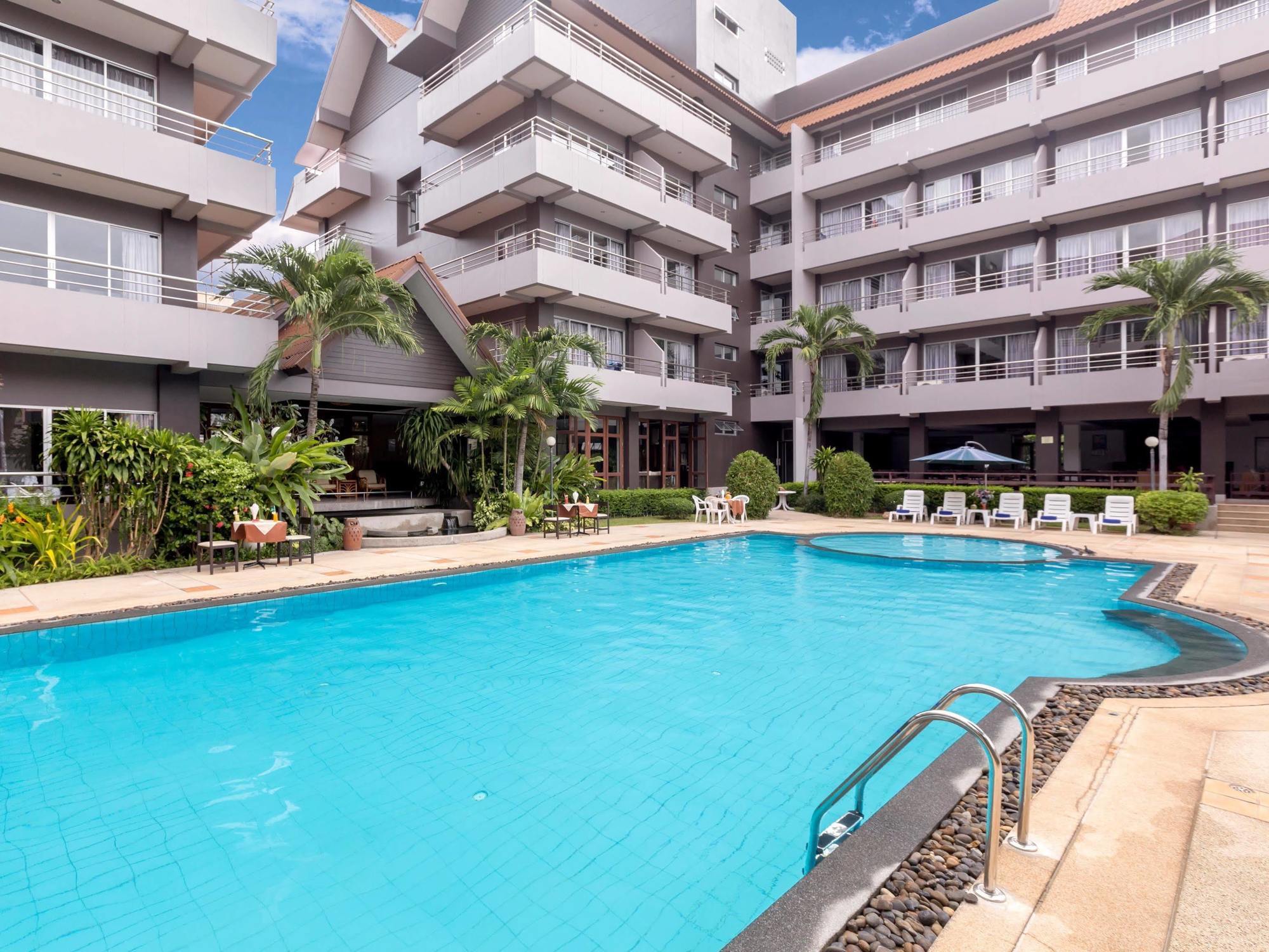 Holiday Hotel Pattaya