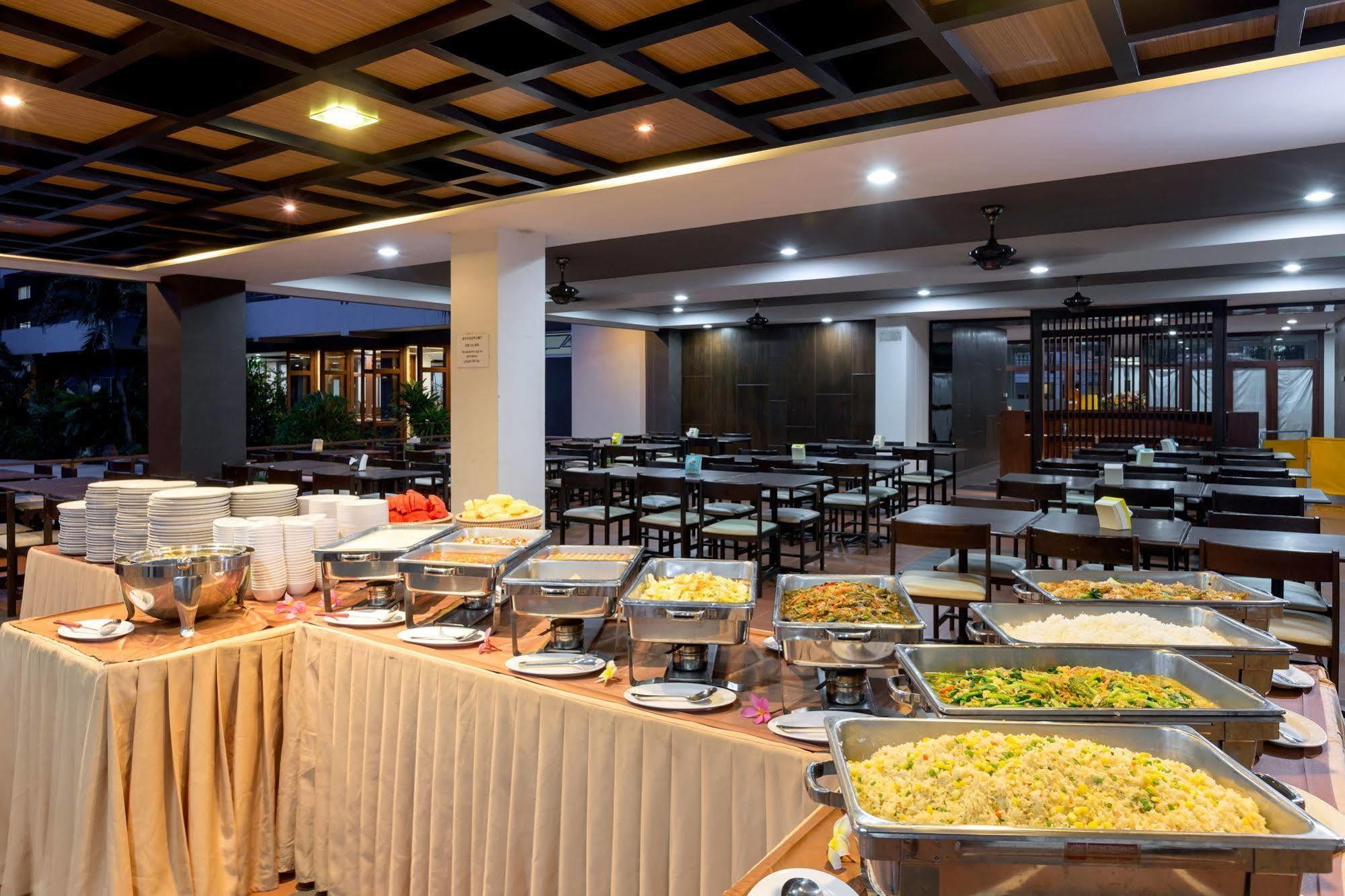 Holiday Hotel Pattaya