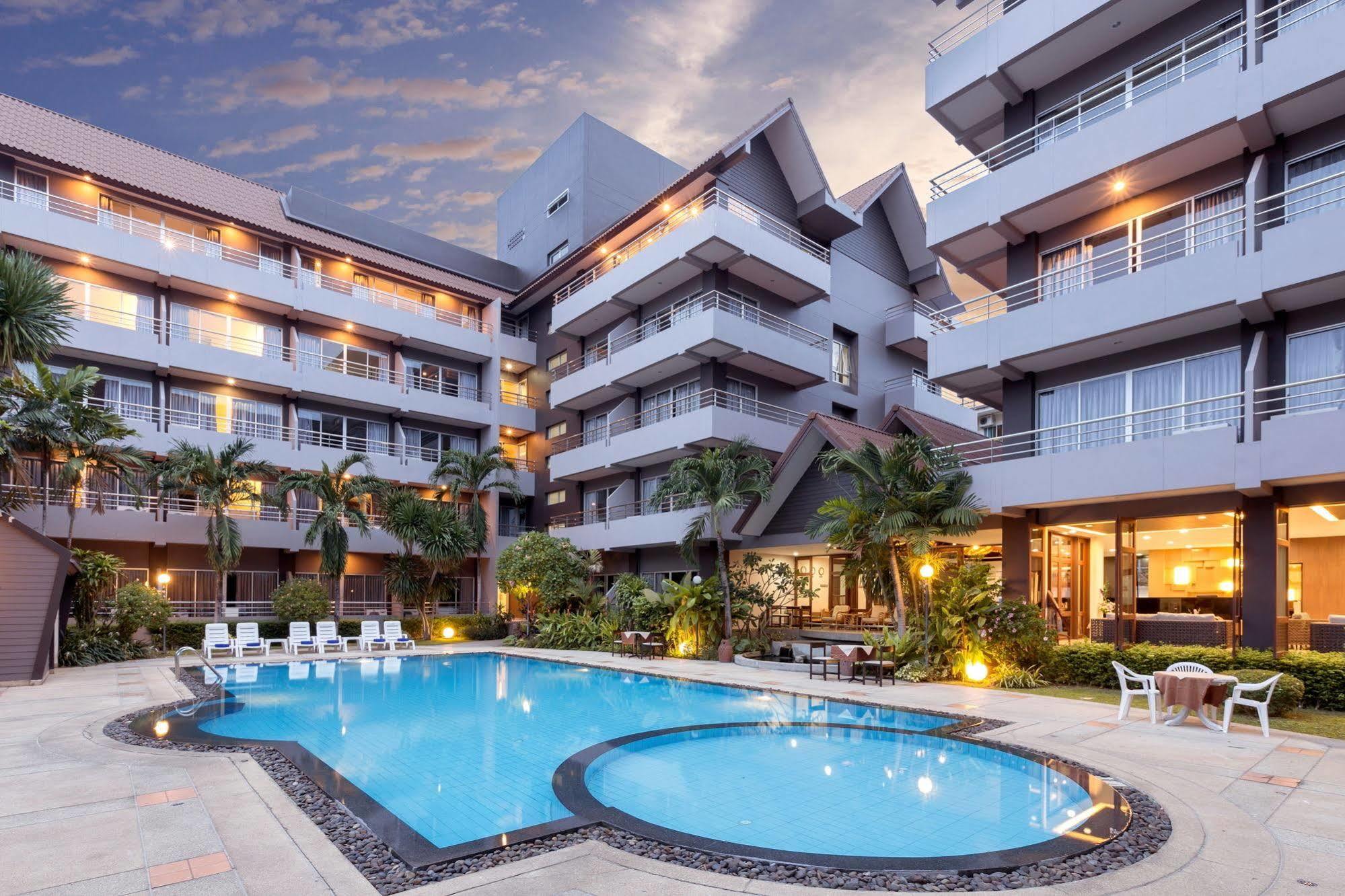 Hotel Holiday