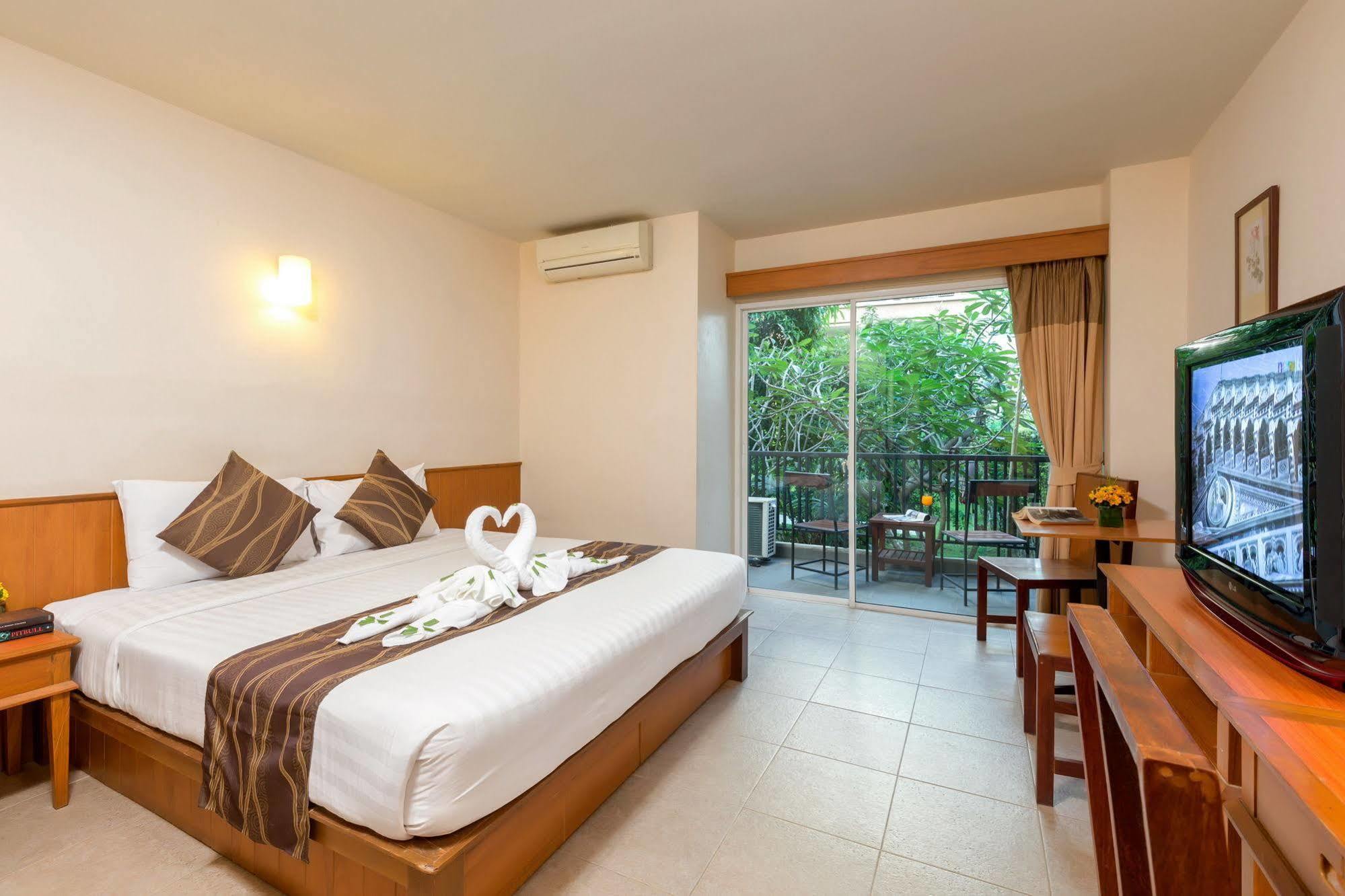 Authong Hotel
