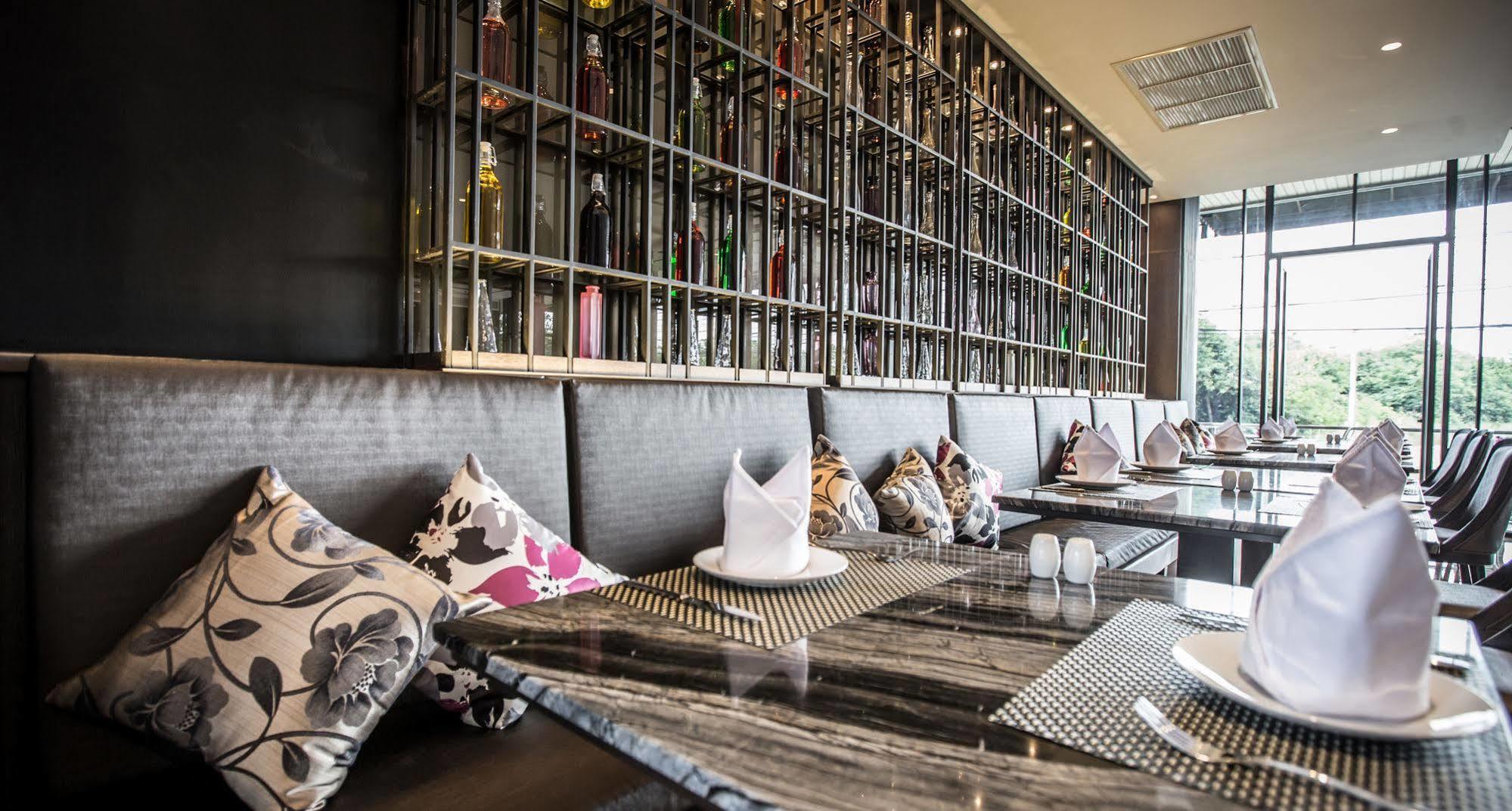 The Siamese By Pcl Hotel