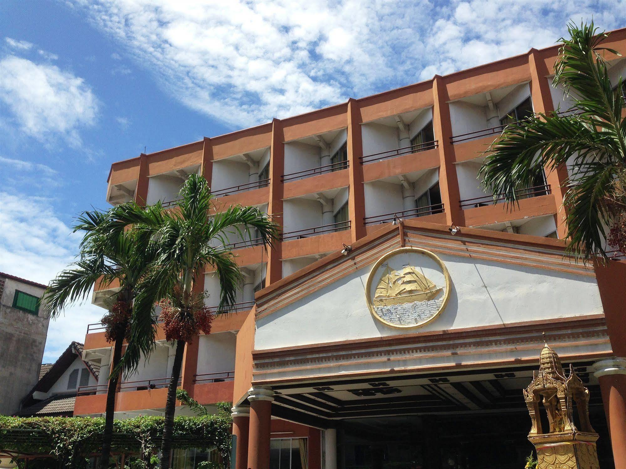 Hotel Skaw 3*