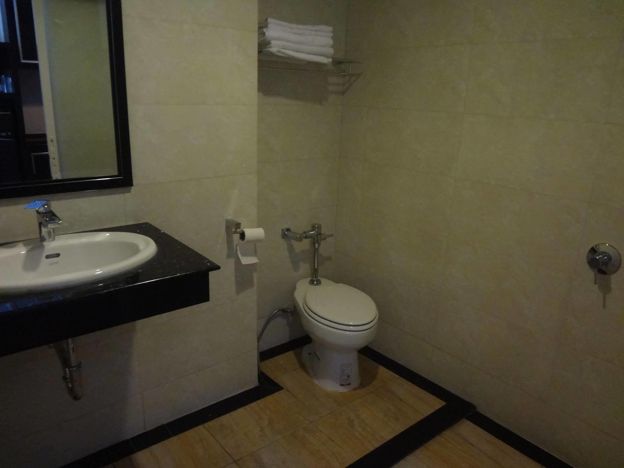 Land Royal 4*