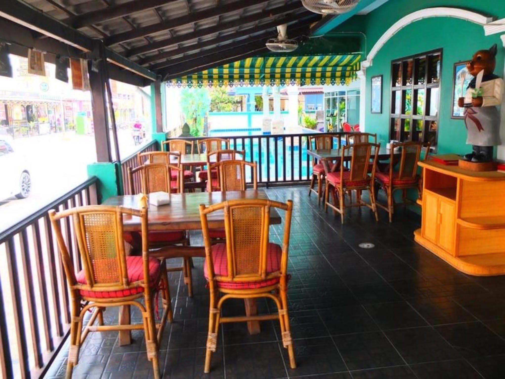 The Caddy Shack Hotel Pattaya