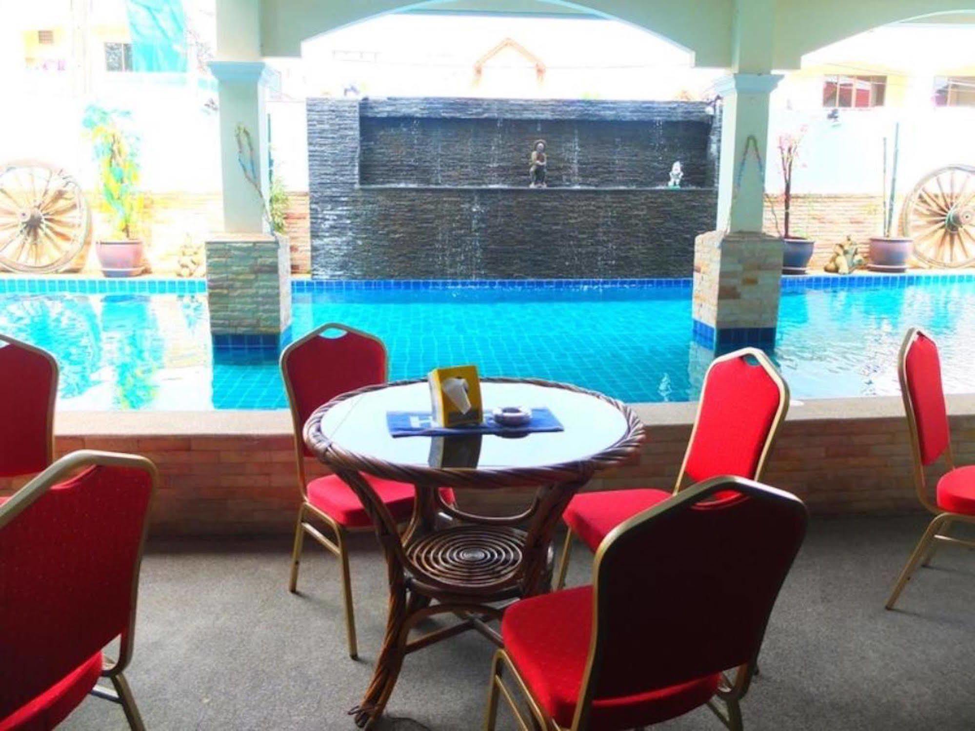 The Caddy Shack Hotel