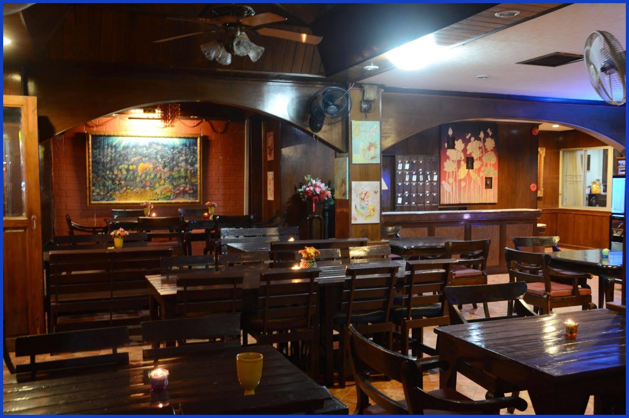 Gold Coast Inn Pattaya