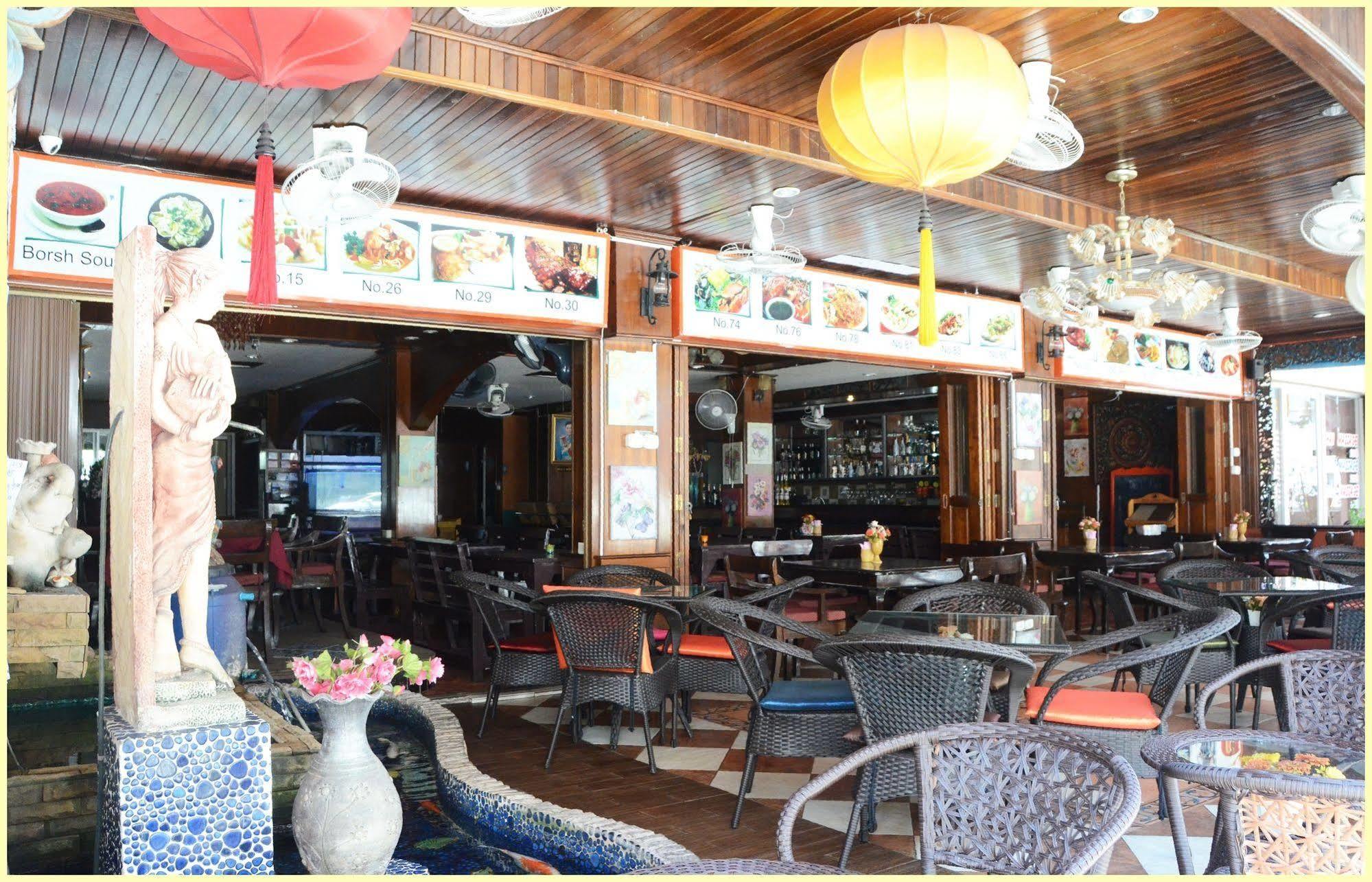 Gold Coast Inn 2*