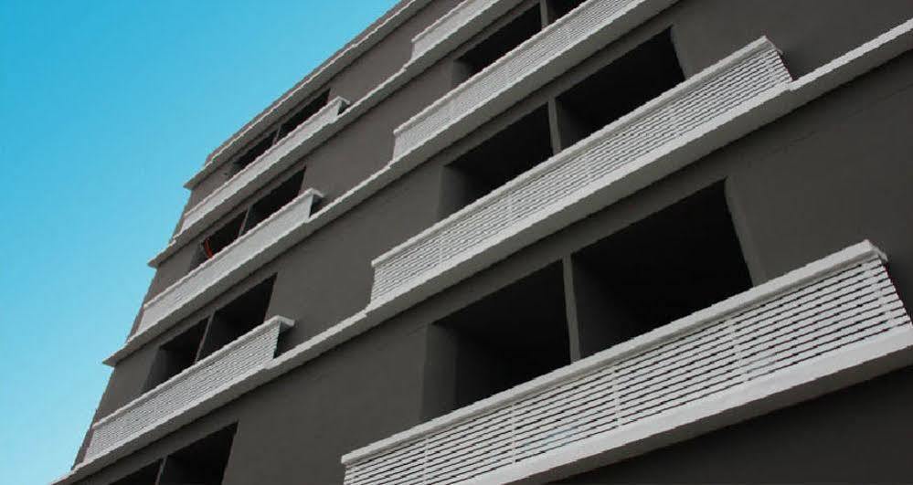 Hotel Leela One 2*