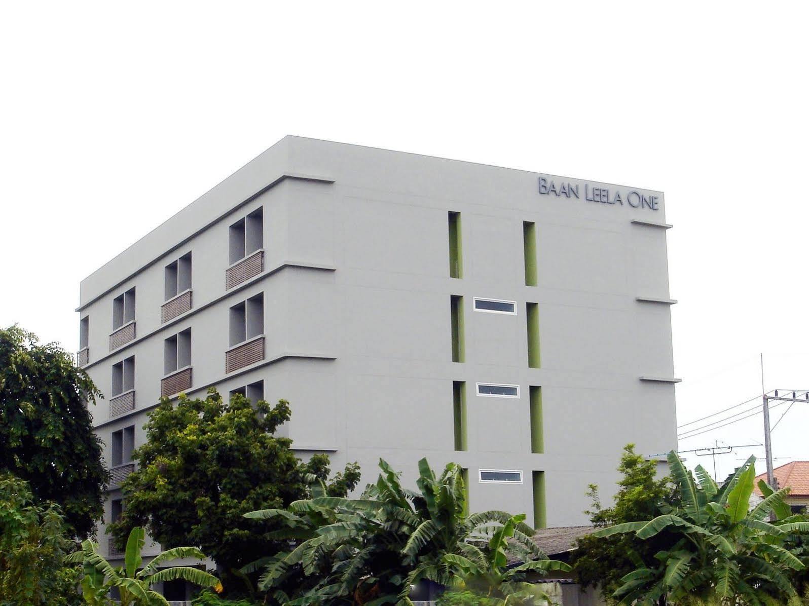 Leela One Hotel 2*