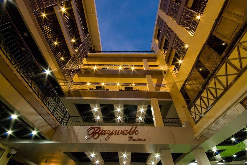 Baywalk Hotel
