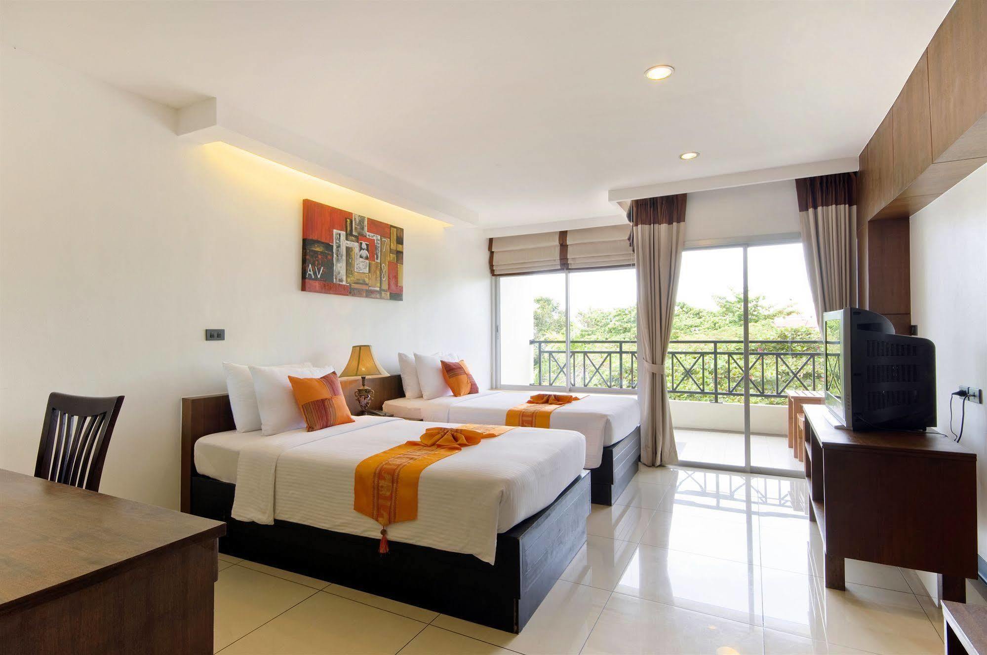 Hotel Baywalk