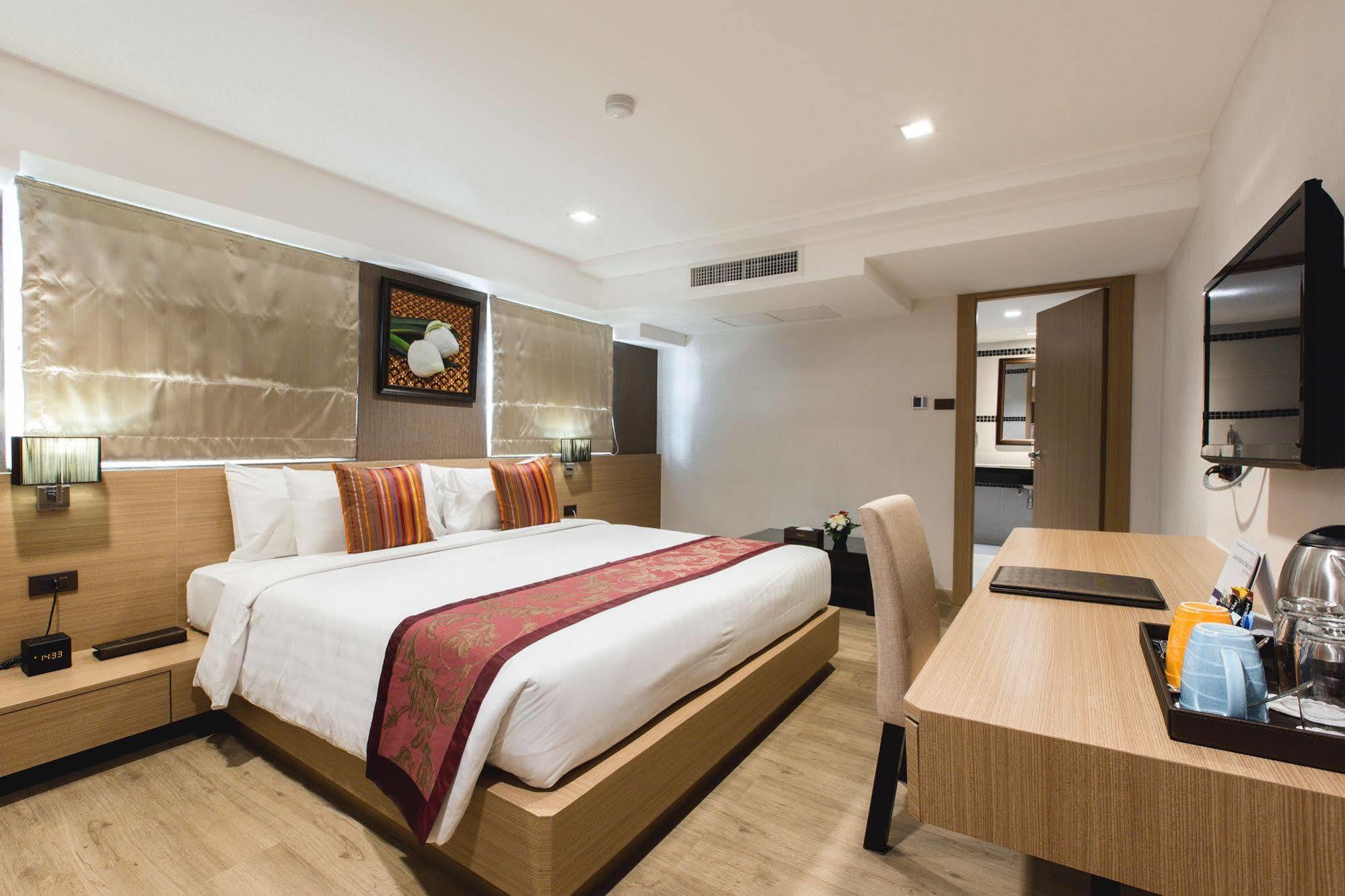 Hotel Adelphi 4*