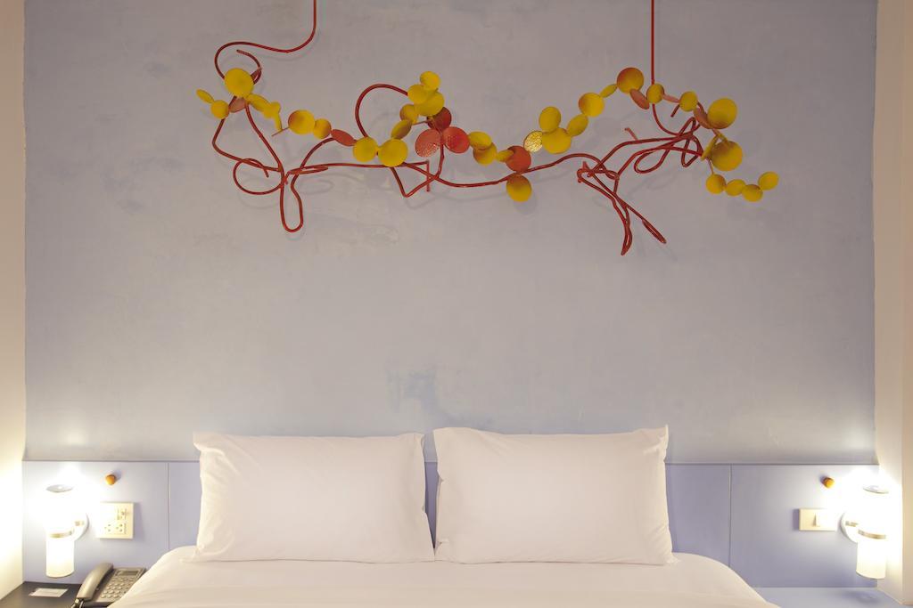 Holidays Hotel