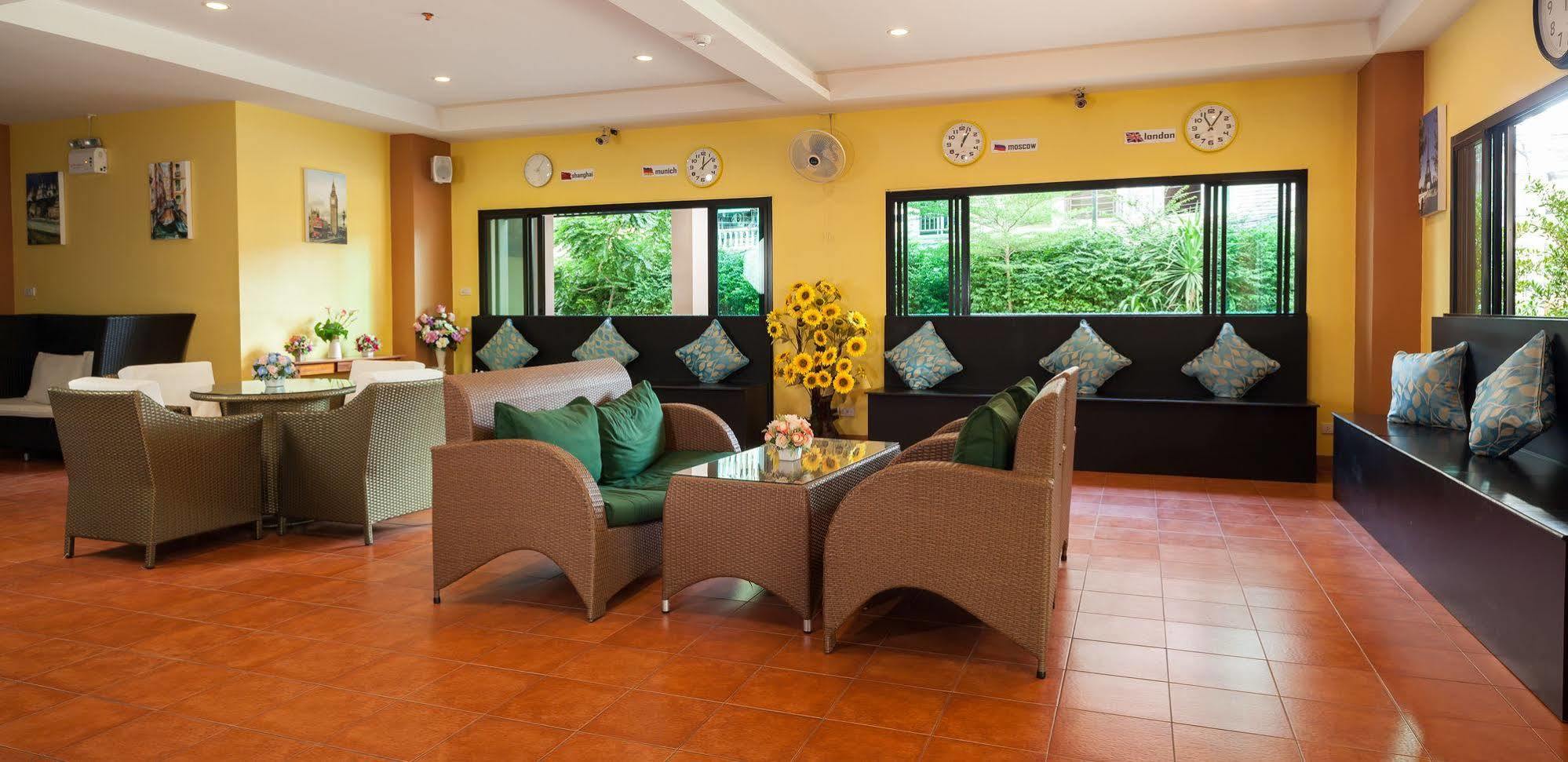 Hotel The Right Pattaya