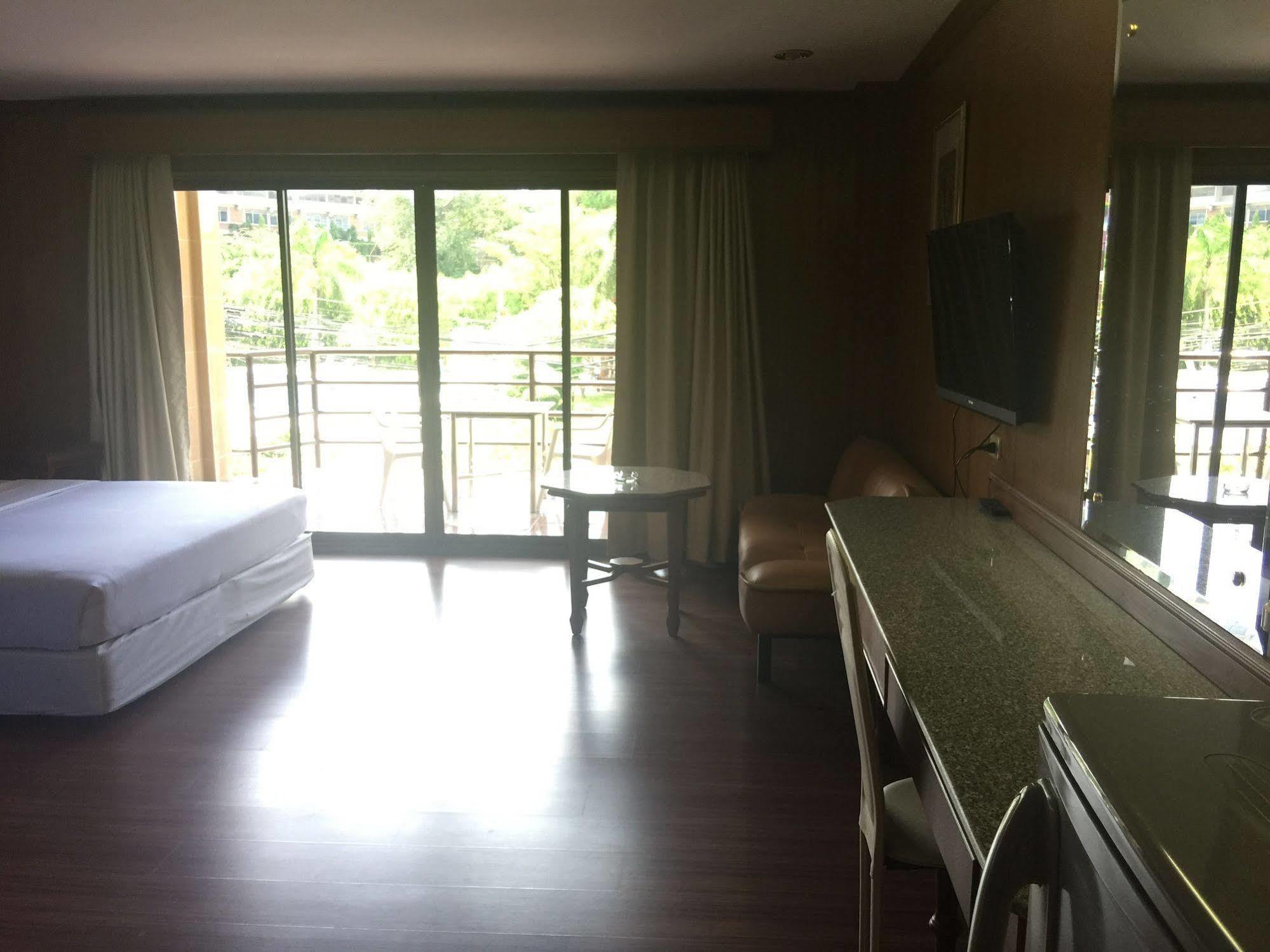 Hotel Marsi Pattaya