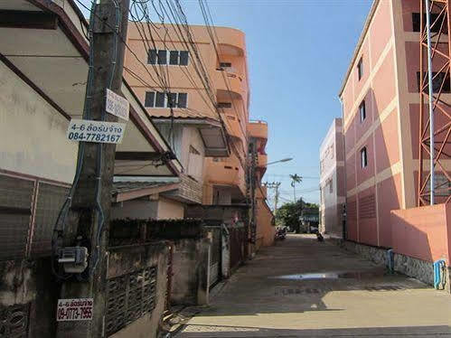 Aa Guest house 2*
