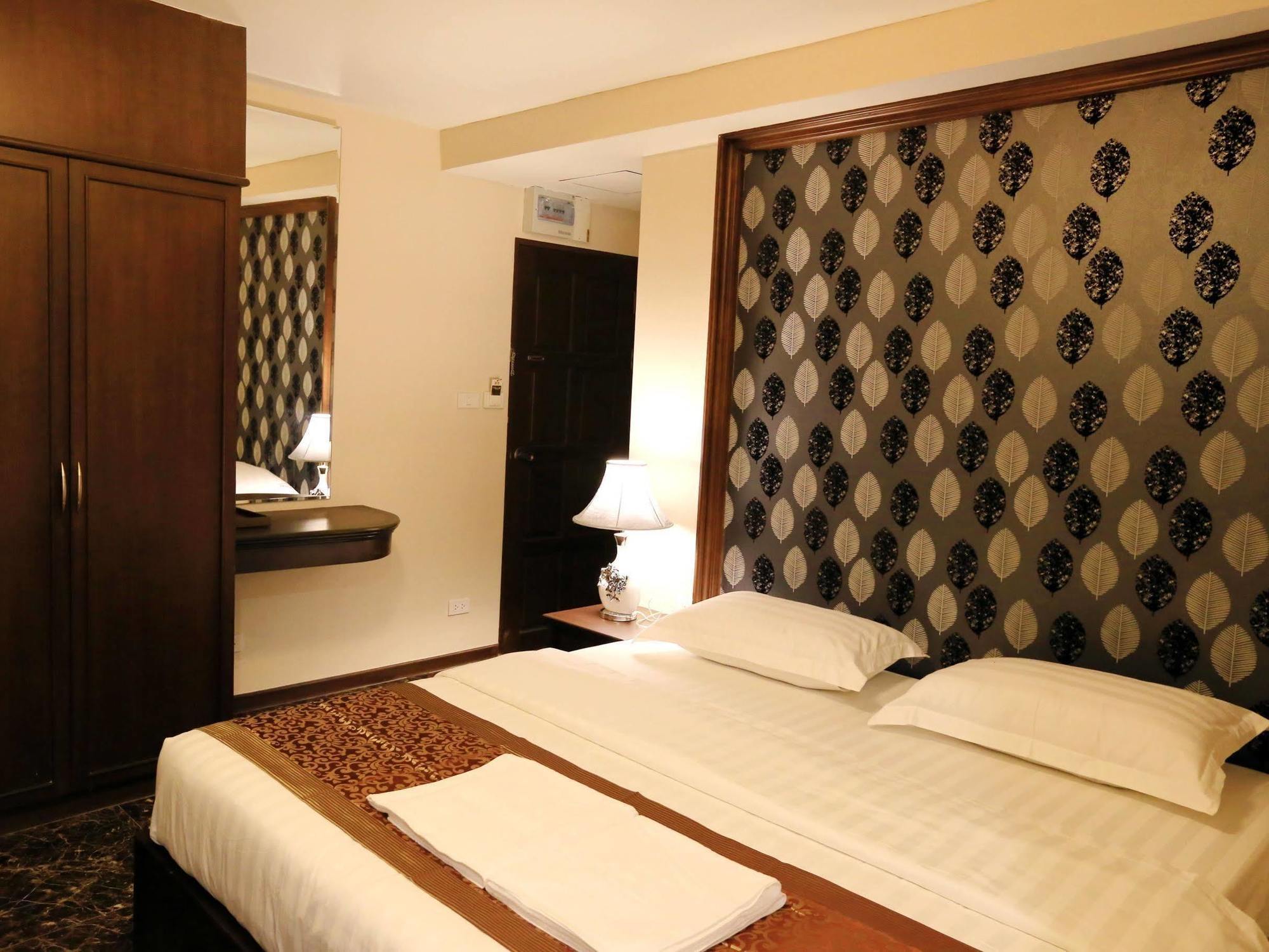 Katesiree House Inn *