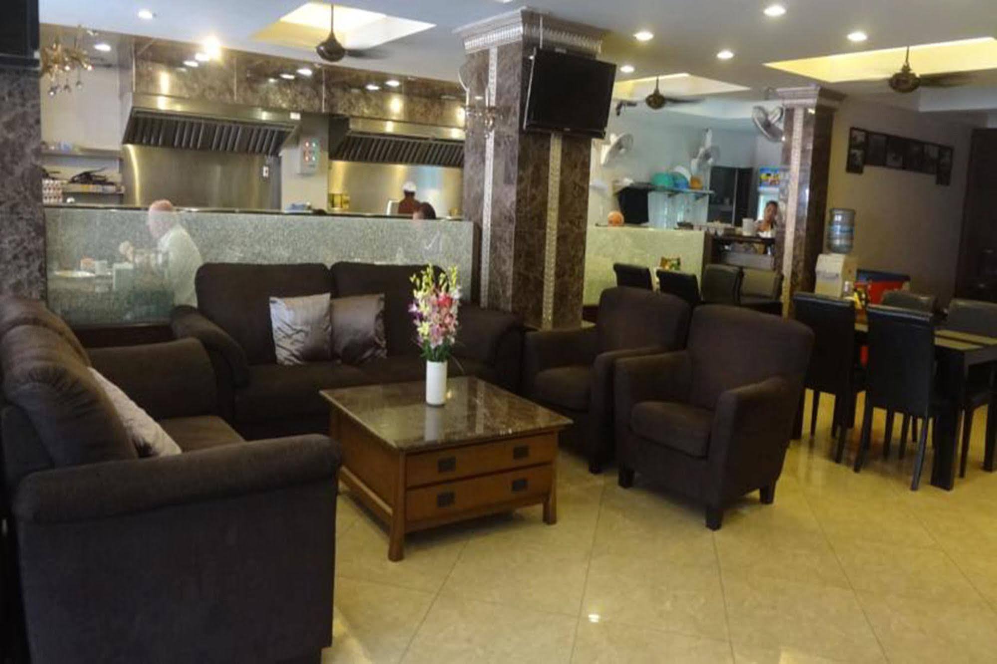 Hotel Maleez 3*