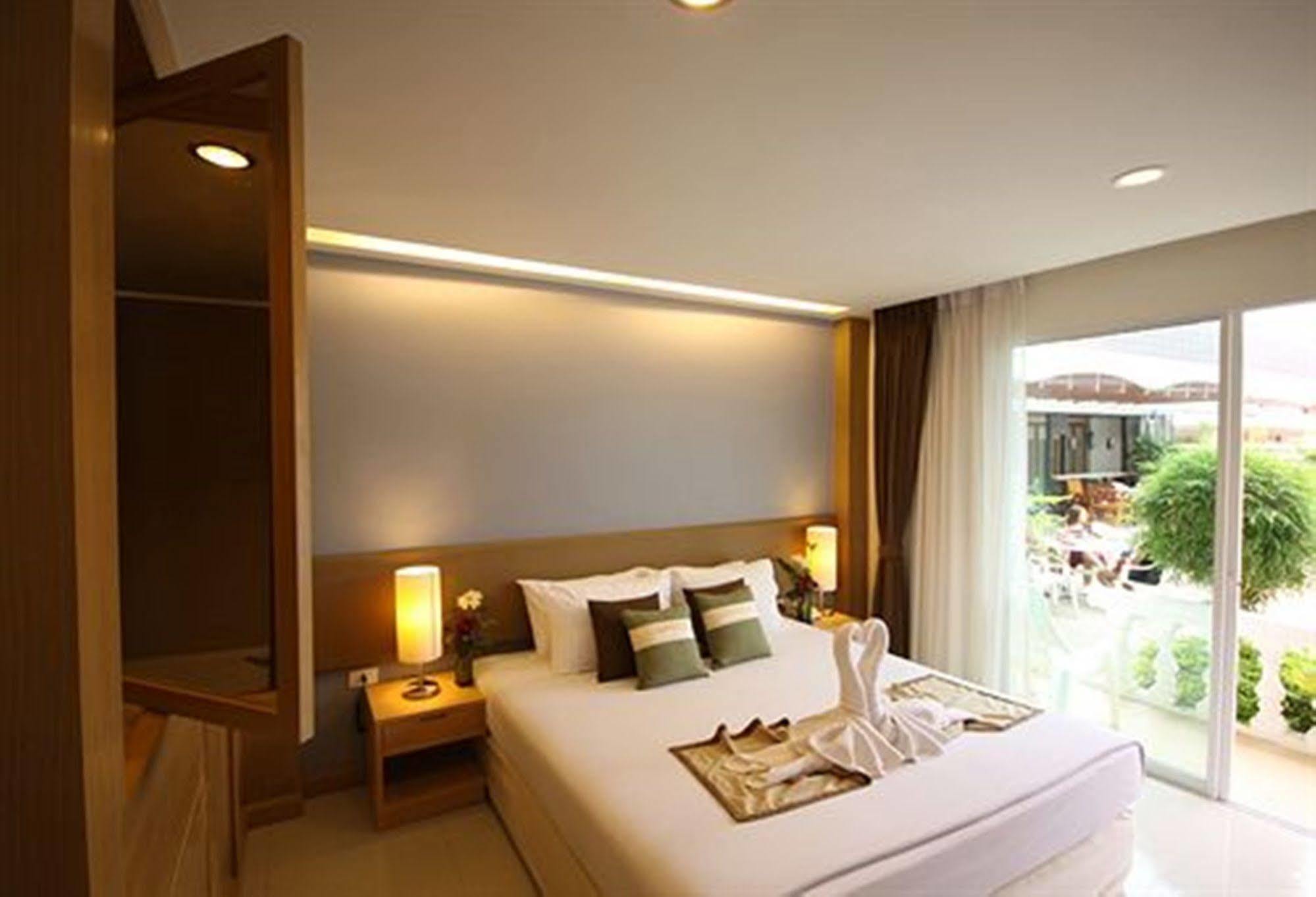 Windmill 3* Pattaya